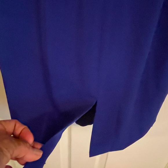 Sleeveless Dress for all Occasions - Picture 3 of 11